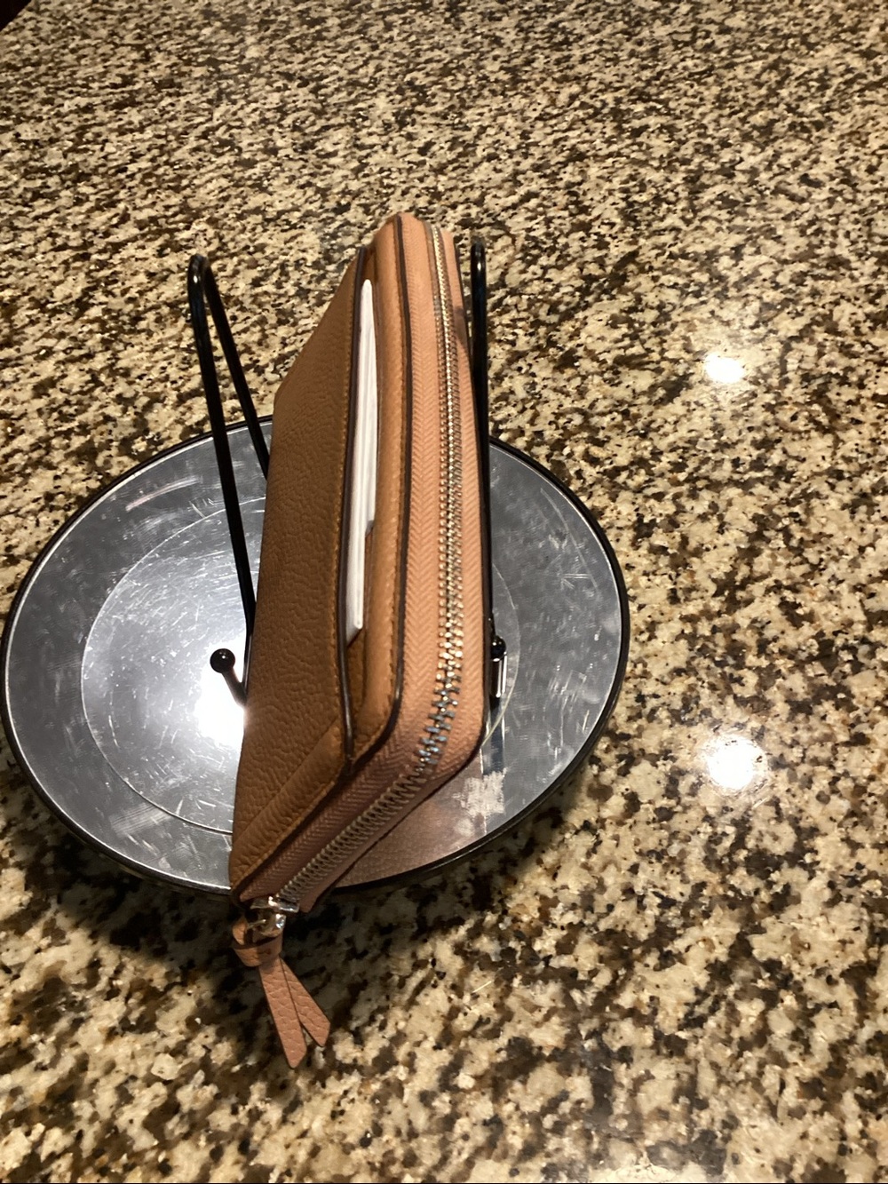 kate spade Pebbled Leather Zip Wallet — Light Brown. EUC - Picture 5 of 6